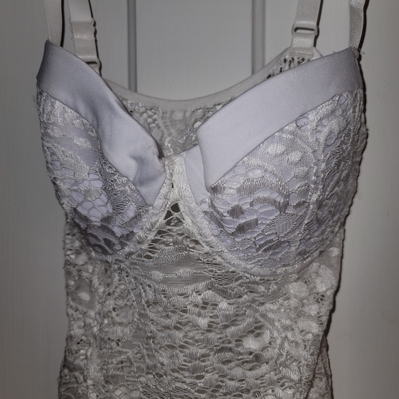 Ohyeahlady white one piece lingerie NWOT - Picture 8 of 13